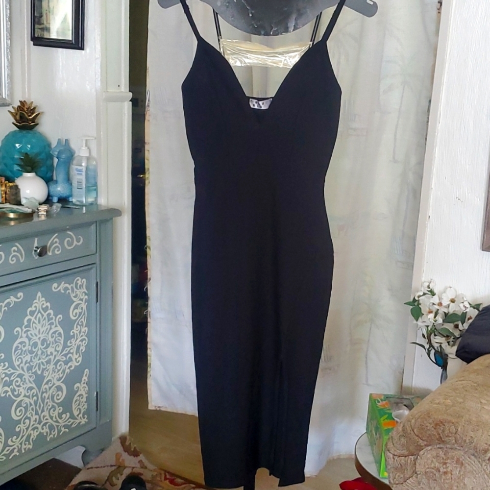 BLACK SPECIAL OCCASION DRESS.